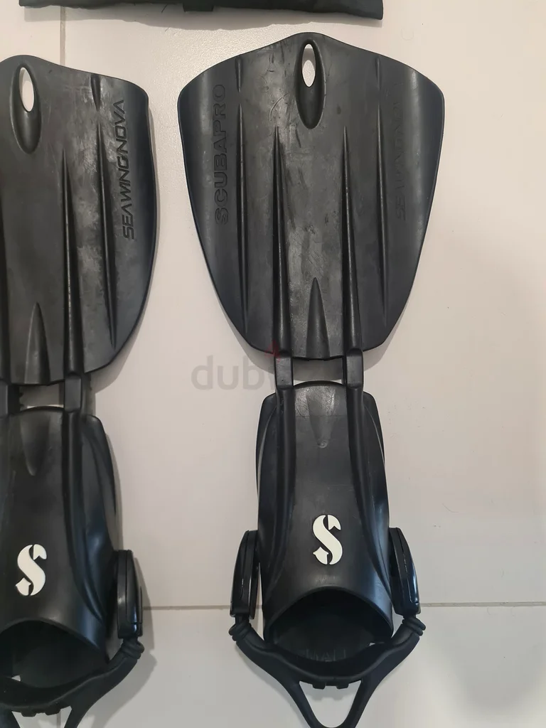 عرض: زعانف سكوبا برو سي وينغ جديدة بالكامل (الحجم: صغير)63241657805827113