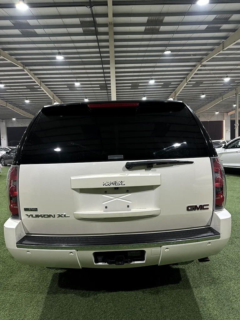 GMC YUKON XL / 2009 / USA / IN PERFECT CONDITION63154621065473114