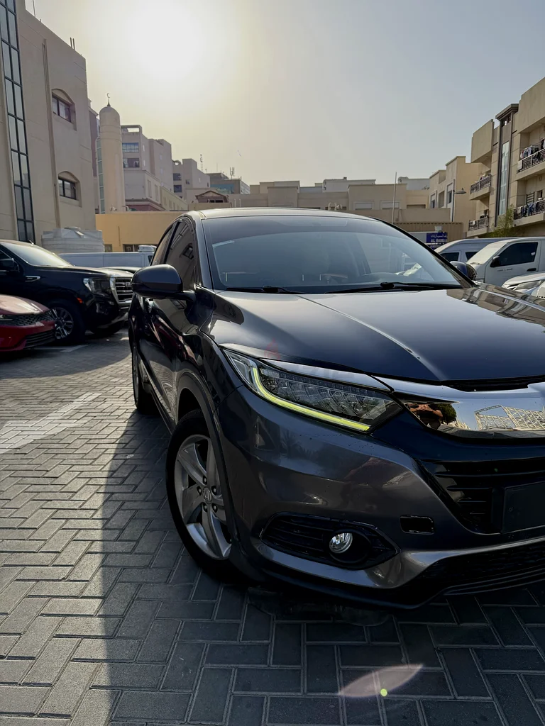 هوندا HRV بقيادة امرأة بدون تاريخ حوادث631743076935711113