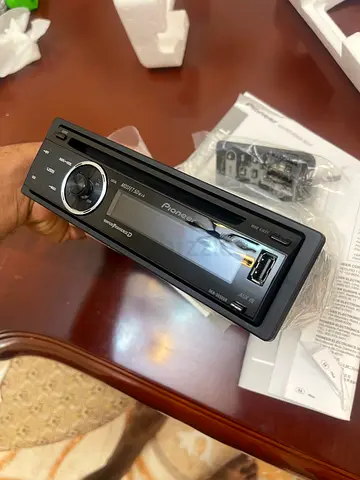PIONEER DEH-3050UB BRAND NEW HI-END OLD SCHOOL SINGLE DIN STEREO FOR SALE!!!!