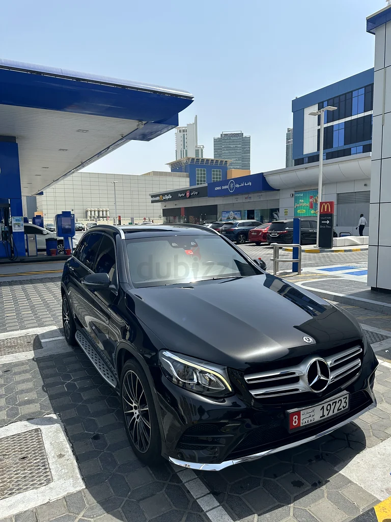 Mercedes-Benz GLC250 | Under Warranty | Full Option | GCC | 90,000 KM | Black on Black63164314495491114