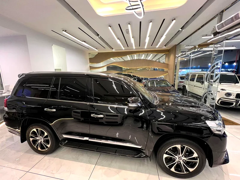 (2021) TOYOTA LAND CRUISER VXR V8 5.7, GCC63157882830851111