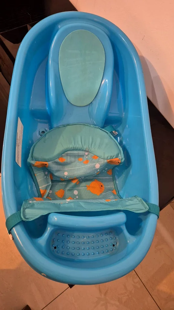 Baby bath tub63198142199937112