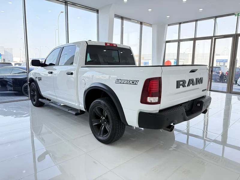دودج رام وارلوك كلاسك Dodge Ram Warlock Classic اربع ابواب ابيض / اسود خليجي 202263173488252930113