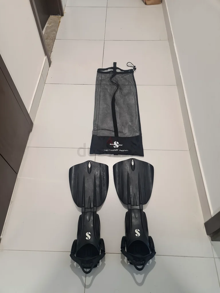 عرض: زعانف سكوبا برو سي وينغ جديدة بالكامل (الحجم: صغير)63241657805827112