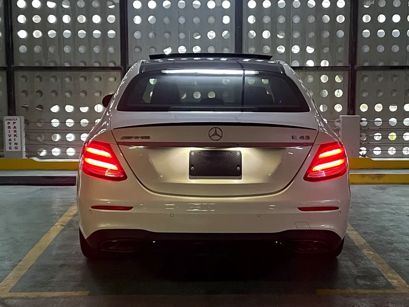 Mercedes E43 AMG | 2017 - USA Specs - Original Paint63143048292481114