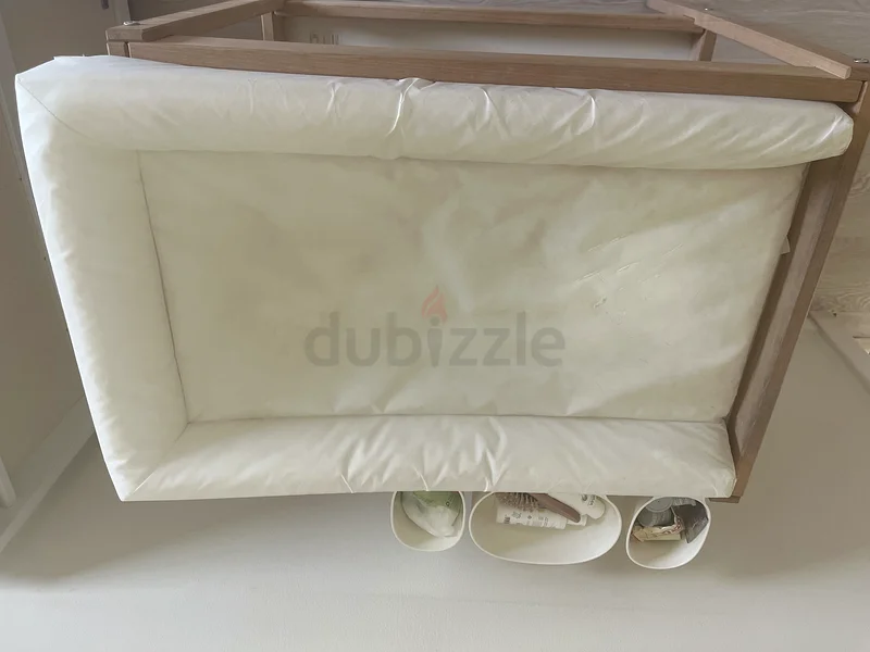 Baby changing table63196630420866111