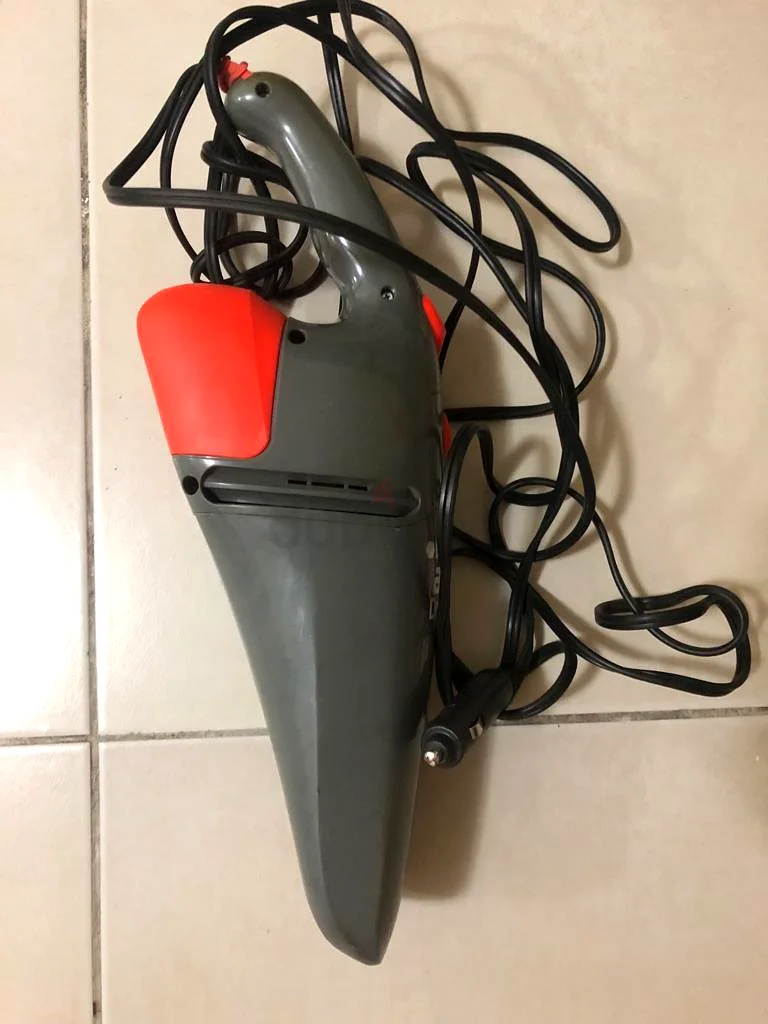 Black+Decker المدمج الفعال، منظف السيارة بالشفط 12 فولت + استخدام في السيارة63253470038146111