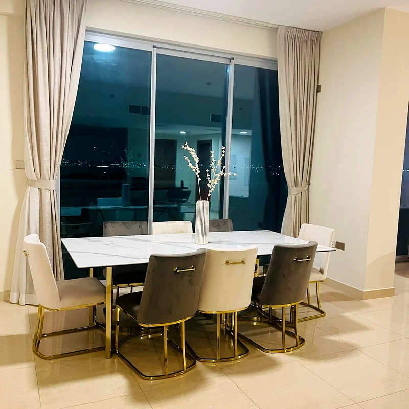 طاولة طعام مع 8 كراسي63186269341571113