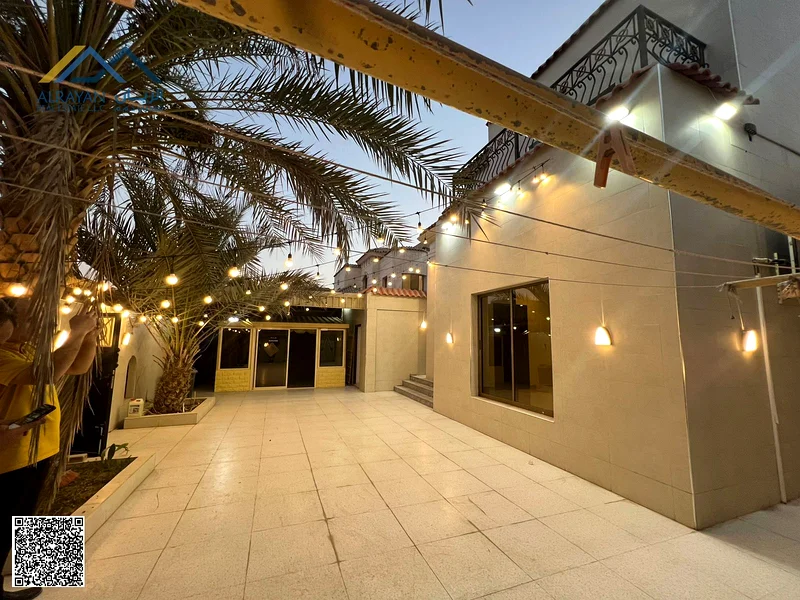 For sale: A huge villa with 7 rooms, an annex, and a store in Al-Muwaihat 3.63869924491521111