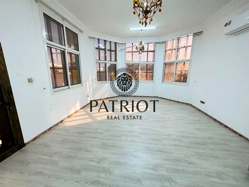 5BR+MAIDS+DRIVER INDEPENDENT VILLAHUGE PRIVATE GARDEN & POOL63654980945539113