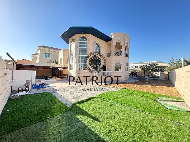 5BR+MAIDS+DRIVER INDEPENDENT VILLAHUGE PRIVATE GARDEN & POOL63654980945539110