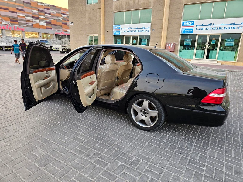 Lexus Ls 43063156992055810112