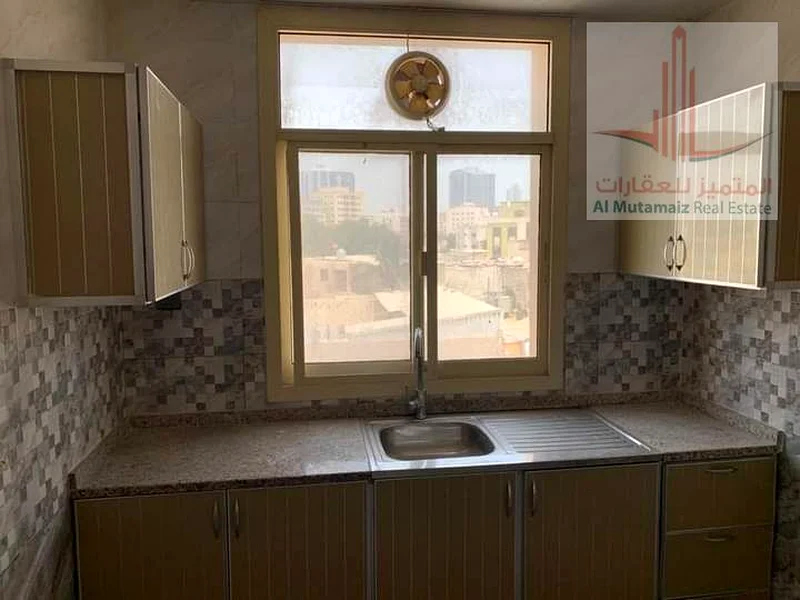 مبنى للبيع في منطقة البستان، موقع ممتاز جدًا، مبنى سكني وتجاري، ديكور داخلي ممتاز63194576450433111