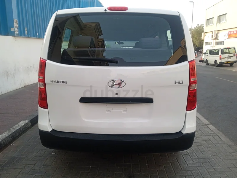 Hyundai H1 2013 GCC spec 12 seats63151842924035114