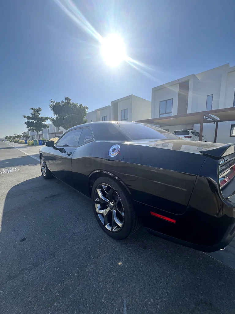 First owner dodge challenger from agency. Cash offer!63223818460674112