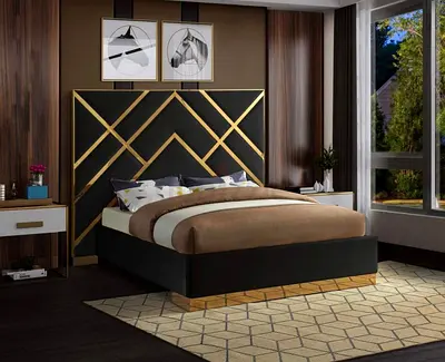 Modern Elegant Bed with Luxurious Headboard