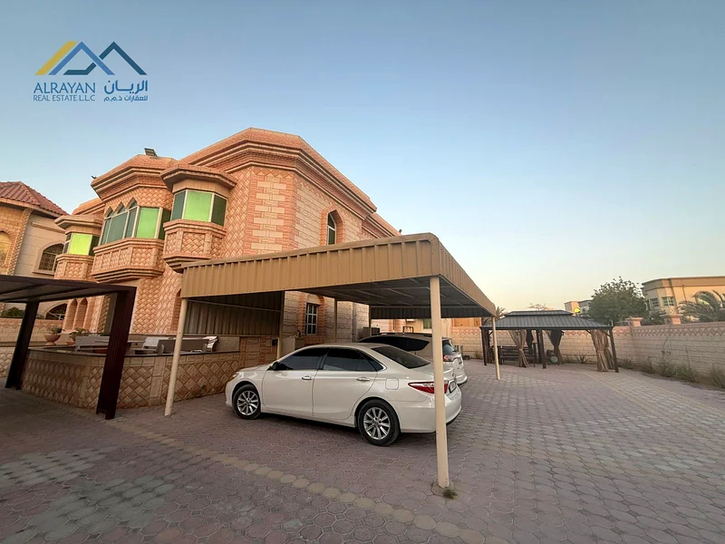 Spacious spaces * Fully maintained * Corner of two streets63869924466177112