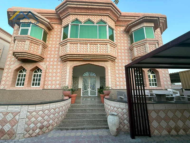 Spacious spaces * Fully maintained * Corner of two streets63869924466177114