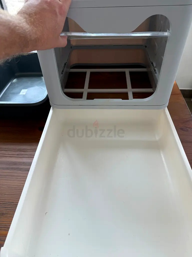 Cat litter box63232157044354113
