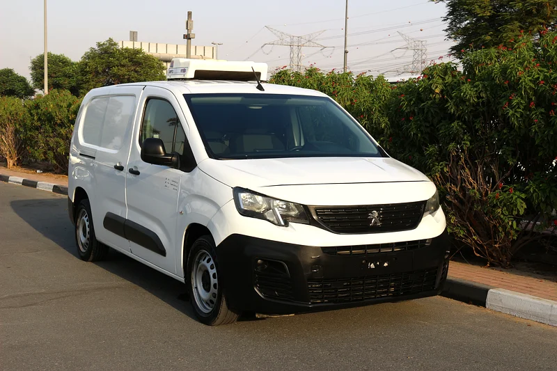 Peugeot Partner 2020 Delivery van with chiller manual gear petrol631541663214111121