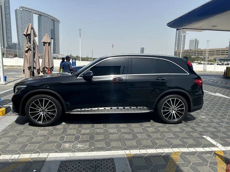 Mercedes-Benz GLC250 | Under Warranty | Full Option | GCC | 90,000 KM | Black on Black63164314495491111