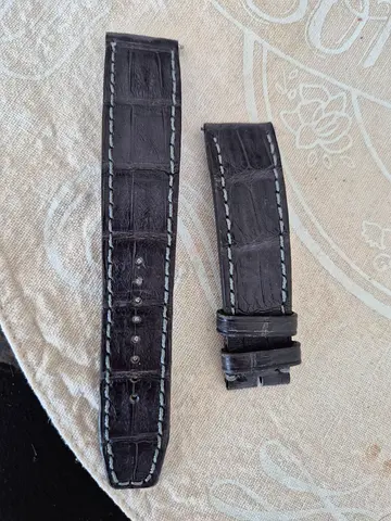 Dark grey alligator strap
