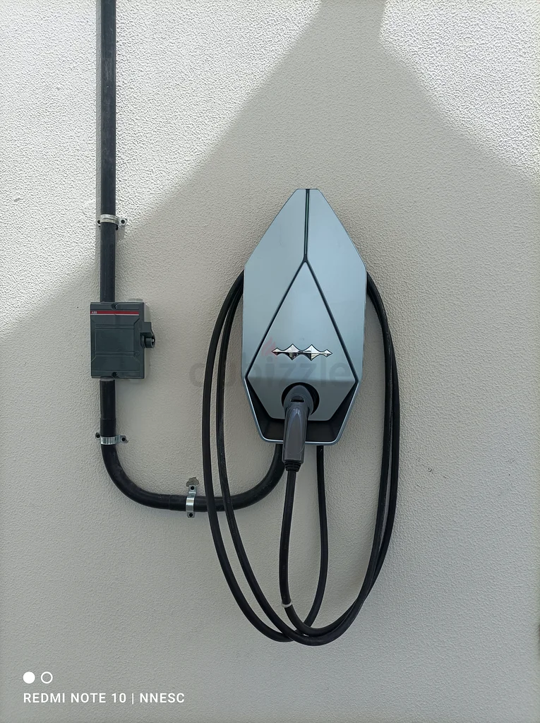 EV/ Electric Vehicle Charger Installation63219833719425111