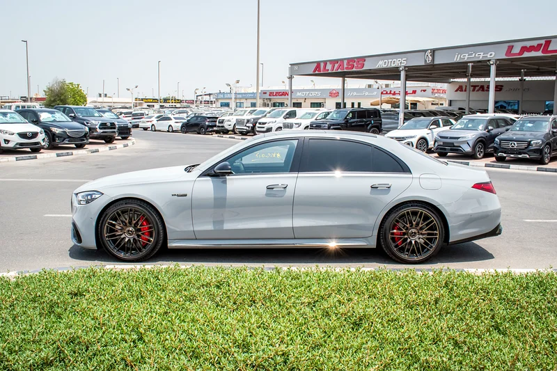 2024 - S63 AMG E PERFORMANCE EDITION 1 - بحالة جديدة تمامًا - فقط 9,000 كم63176618902915114