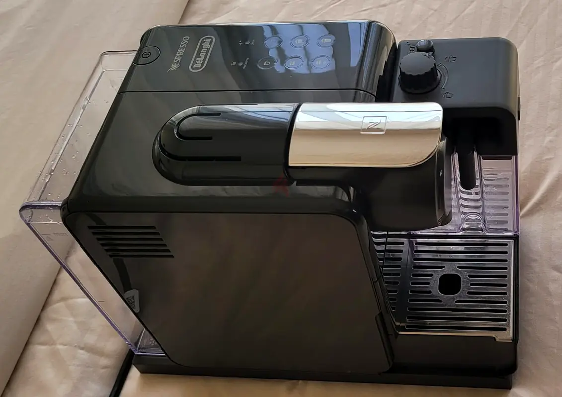 Nespresso
Lattissima Touch Coffee Machine63252950888194113