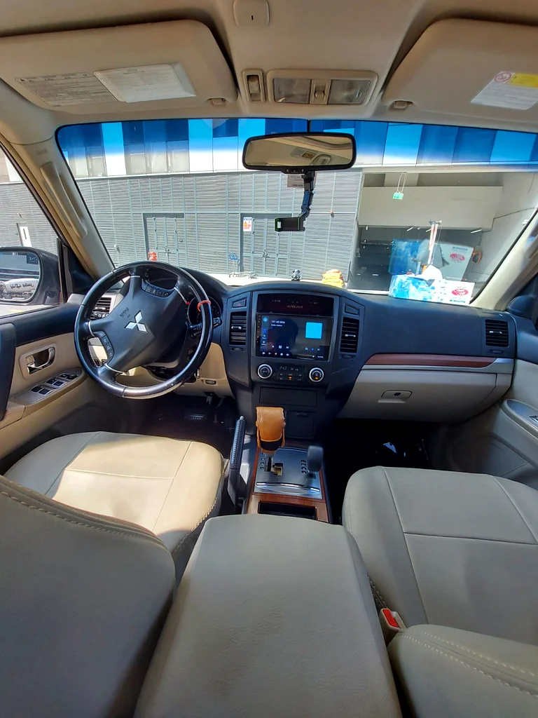 Pajero 3.8V6 fully loaded 2008 model for sale63153228320514113