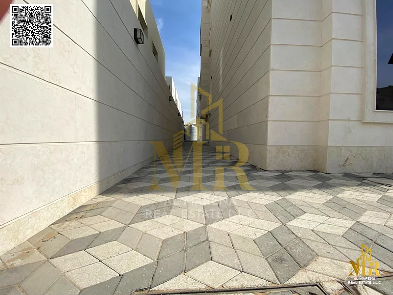 A unique opportunity to own a luxurious villa in the Alia area, with a spacious area and elegant design, at an attractive price, including registratio63873580491777113