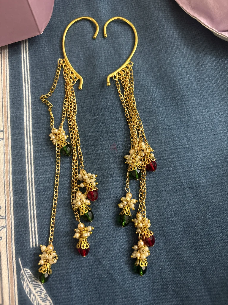 Elegant Long Gold Earrings with Floral Design63172683608834110