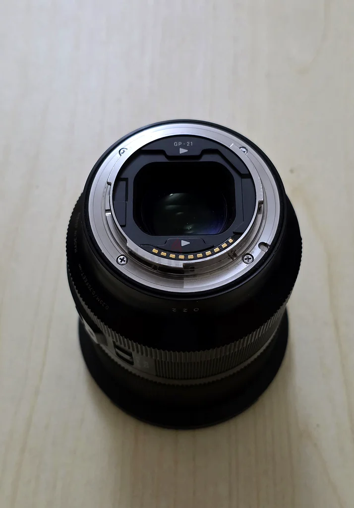 Sigma lens for Sony 20mm 1.463172680511873111