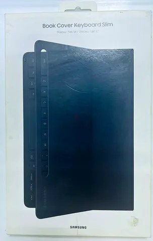 Samsumg Galaxy Book Cover Keyboard Slim For Galaxy Tab S8/ Galaxy Tab S7 Brand New Never Used Origin