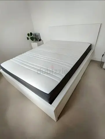 IKEA Malam queen size bed 160/200cm bed with 2 storage drawers underneath  and Ikea mattress