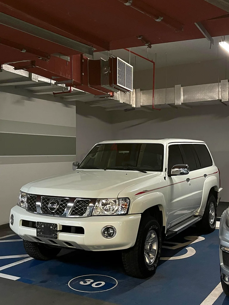 Nissan patrol safari 7,500km only63148163799682112
