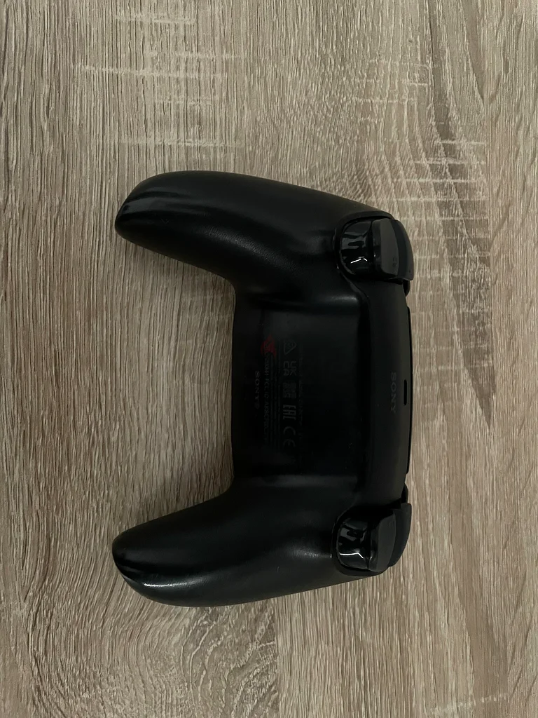 احصل على أحدث وحدة تحكم Sony PlayStation 5 DualSense الآن!63230189385603111