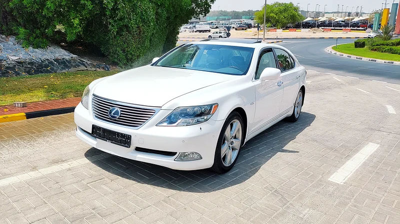 LEXUS LS460L 2009 GCC LARGE FULL OPTION WITH SUNROOF DVD PLAYER LEATHER SITES CROSS CONTROL VERY CLE63169917860483112