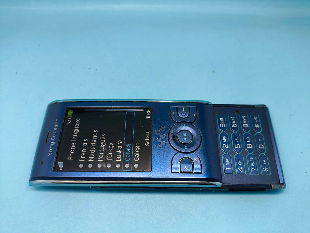 Sony Ericsson W595