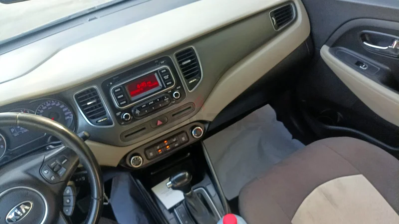 FREELANCER DRIVER WITH CAR FOR oneday tripp / meeting extr.....63216360489985110