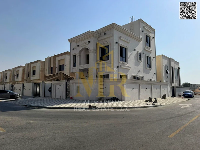 🏡 A golden opportunity to own a luxurious villa - 7 master bedrooms + large roof + corner location631867407763211128