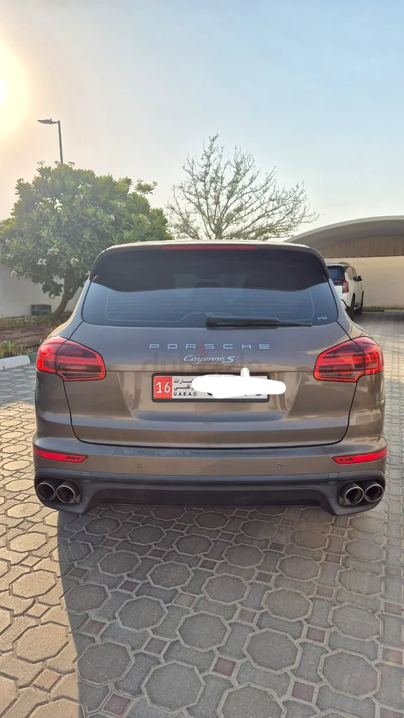 Porsche Cayenne Turbo S GCC 2015 - Porsche Cayenne Turbo S GCC 201563136839445123113