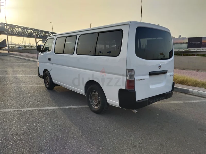 NISSAN URVAN PASSENGER VAN. GCC.13 seats. 2012 MODEL.63166627571202113