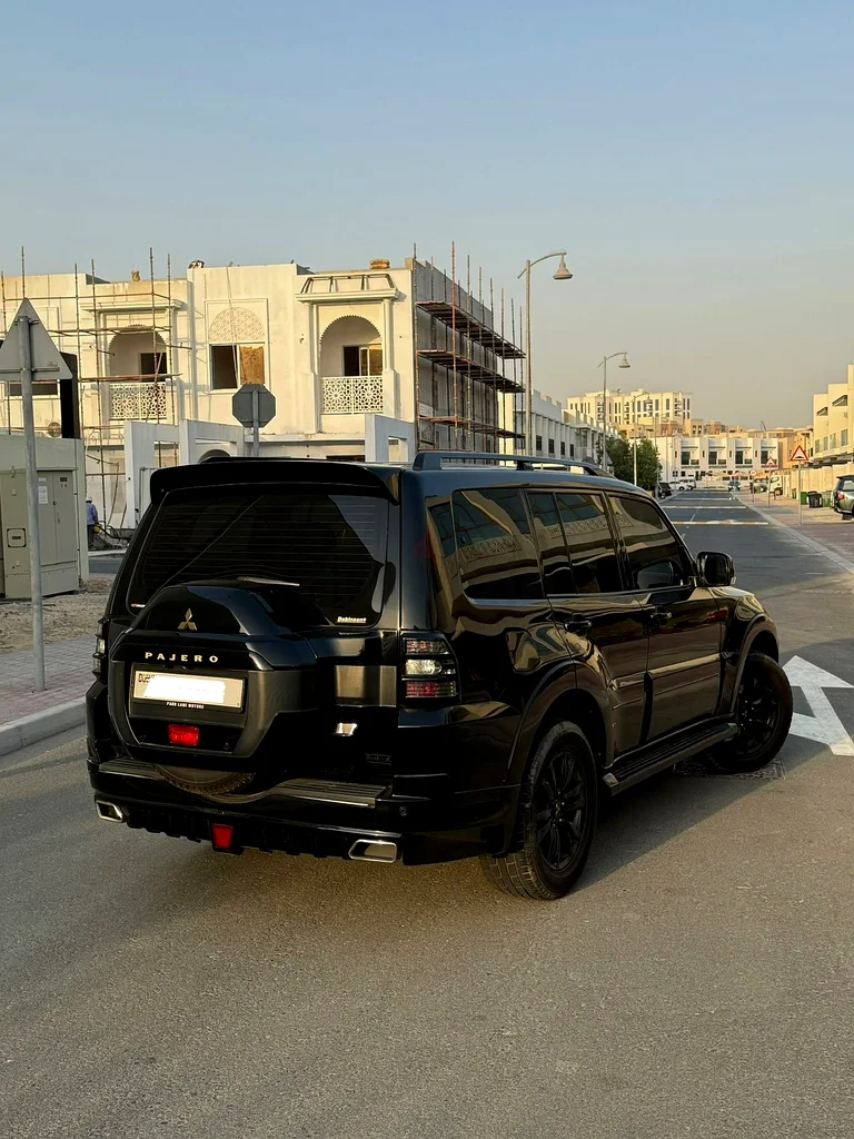 2020 ميتسوبيشي باجرو - إصدار السيغناتشر الأسود63172195487107112