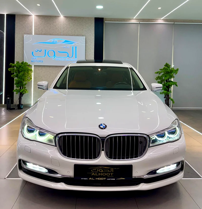 GORGEOUS BMW 750li || LUXURY SEDAN || M-KIT || WELL MAINTAINED ||FREE ACCIDENTS || LOW MILES63160158369155112