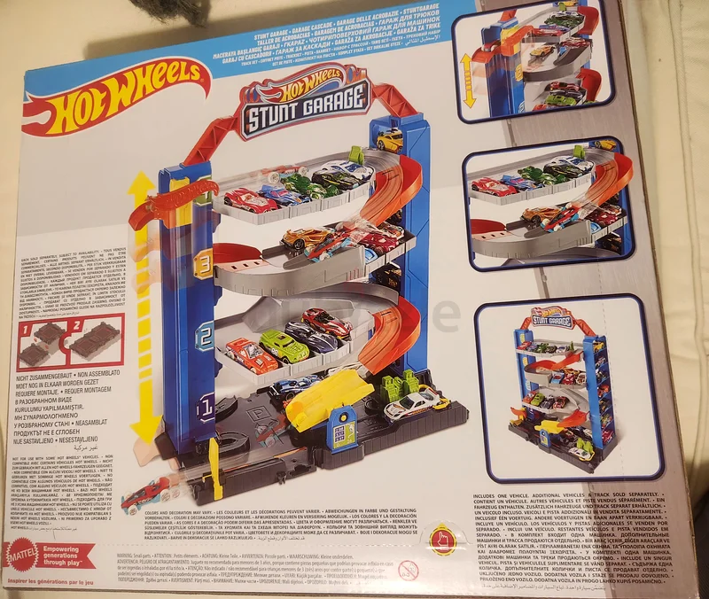 Hot Wheels Stunt Garage – Ultimate Racing Adventure!63225735576065111