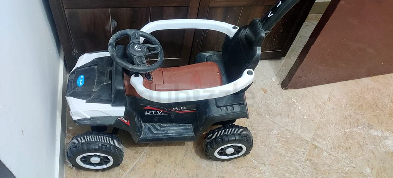Ride-on Toy Car for Kids - Fun and Adventure Await!63175735425283112