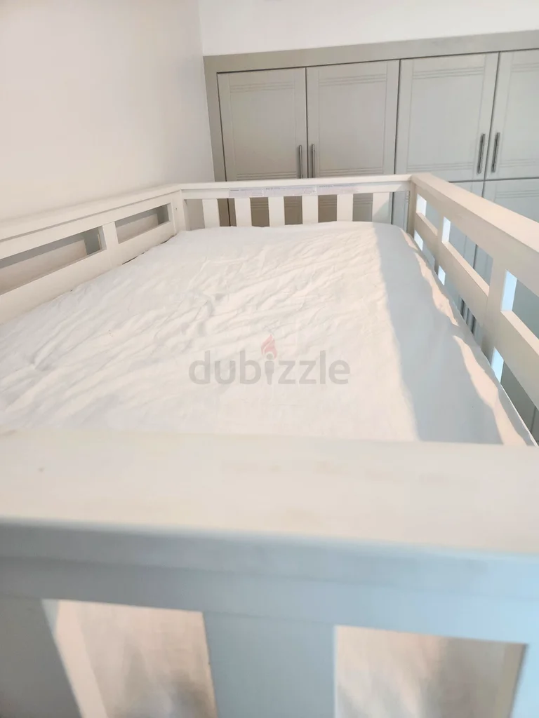 سرير بطانية للأطفال من باتري بارن مع سلالم63188185993219113