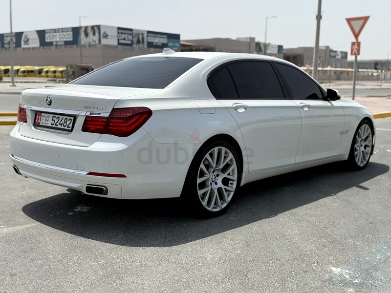 BMW individual 750i
2013
Km: 240000
v8 turbo cylinders
Only 46 pcs in the world63160610236675112